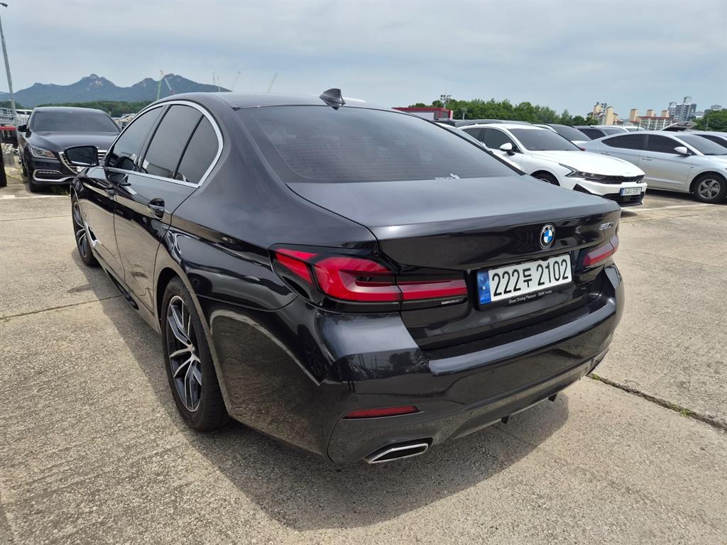 BMW 5 Series - Vista 4
