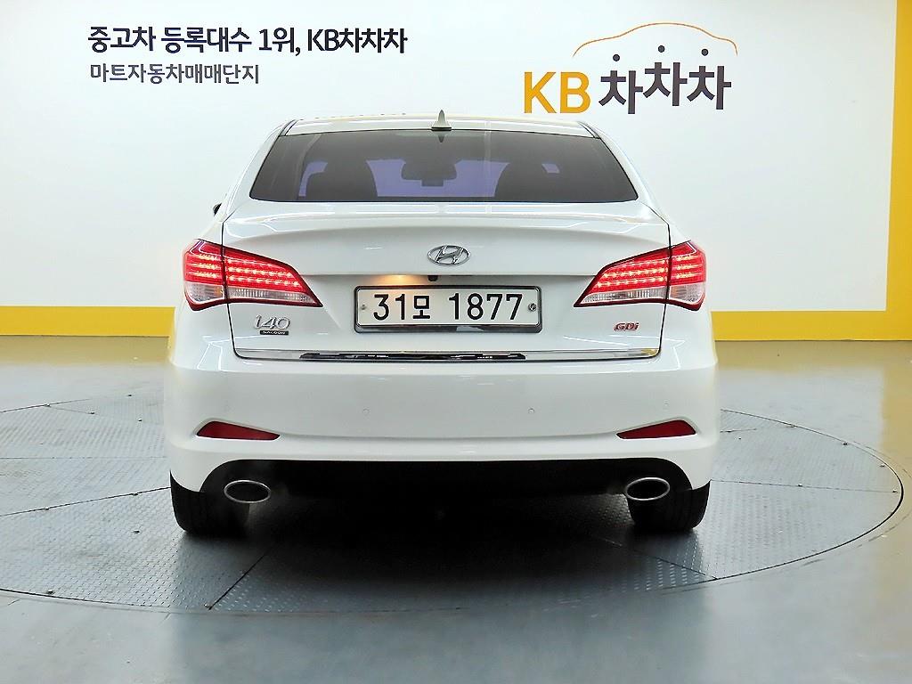 HYUNDAI i40 - Vista 3