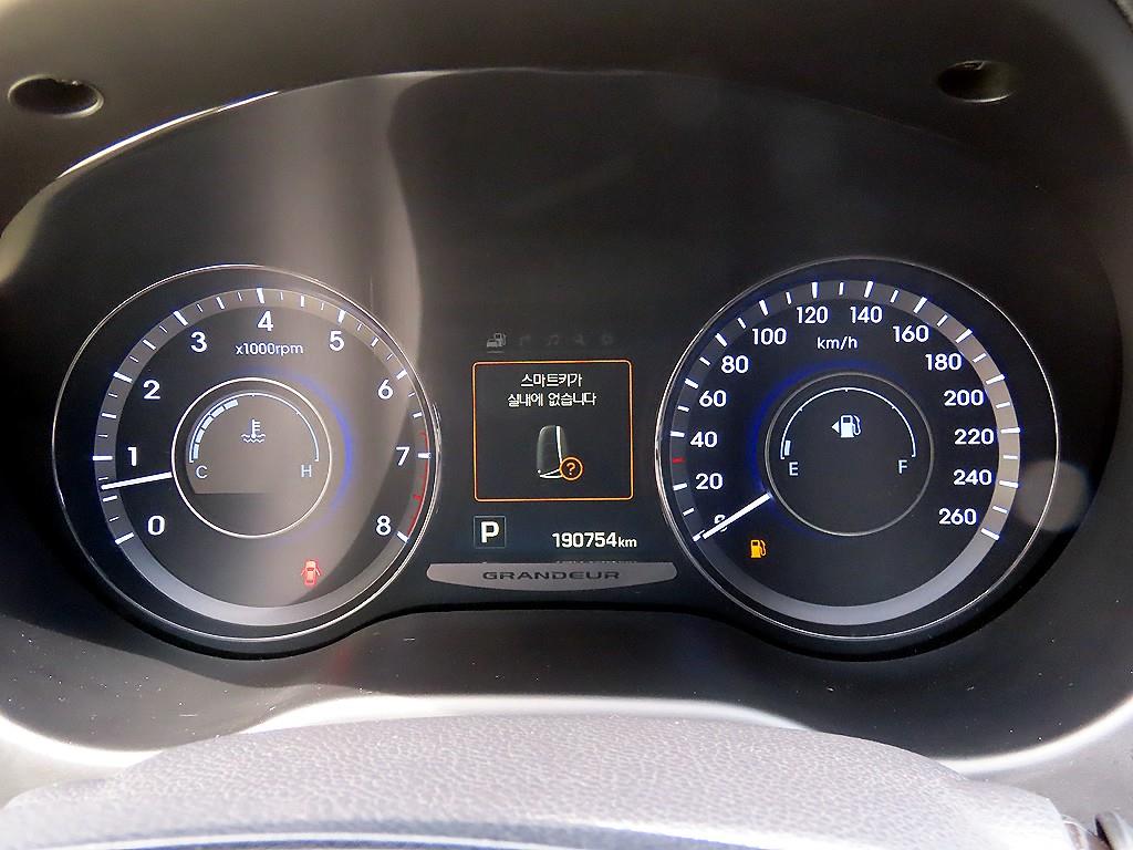HYUNDAI Grandeur - Vista 9