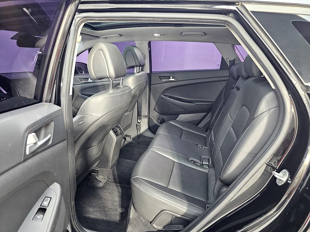HYUNDAI Tucson - Vista 9