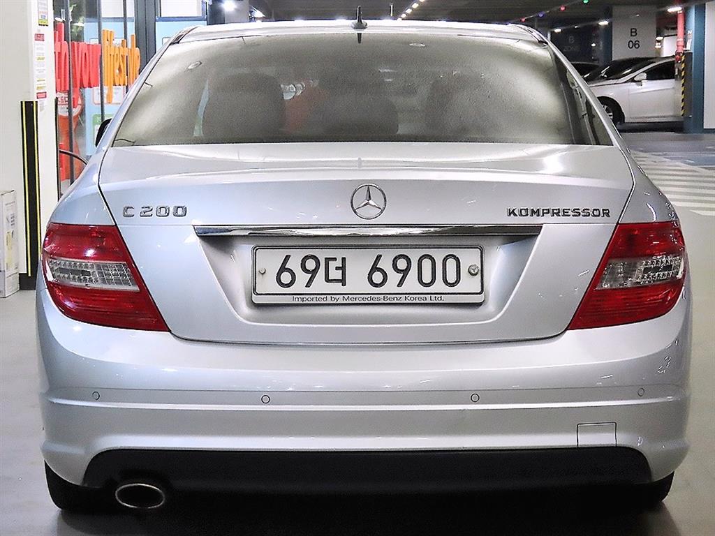 Mercedes Benz C Class - Vista 5