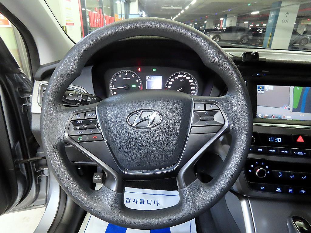 HYUNDAI Sonata - Vista 8