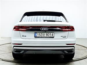 Audi Q8 - Vista 6