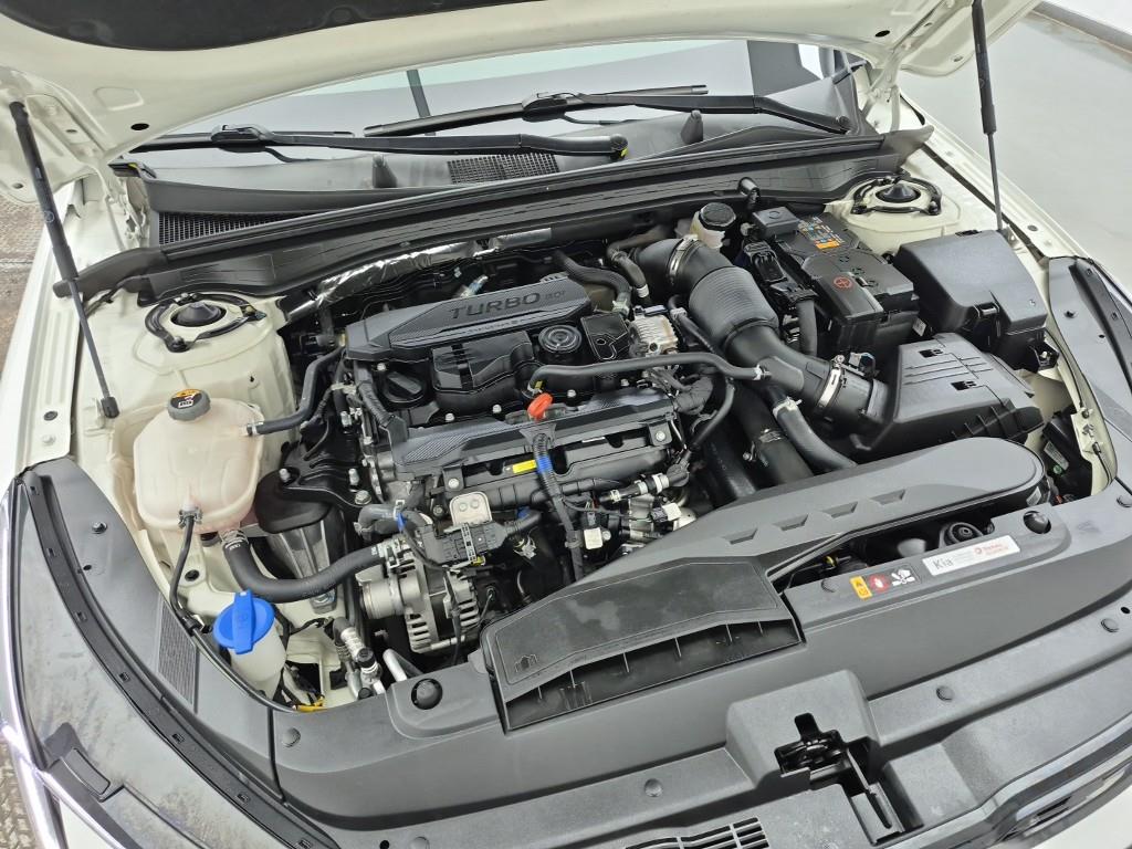 KIA K5 - Vista 6