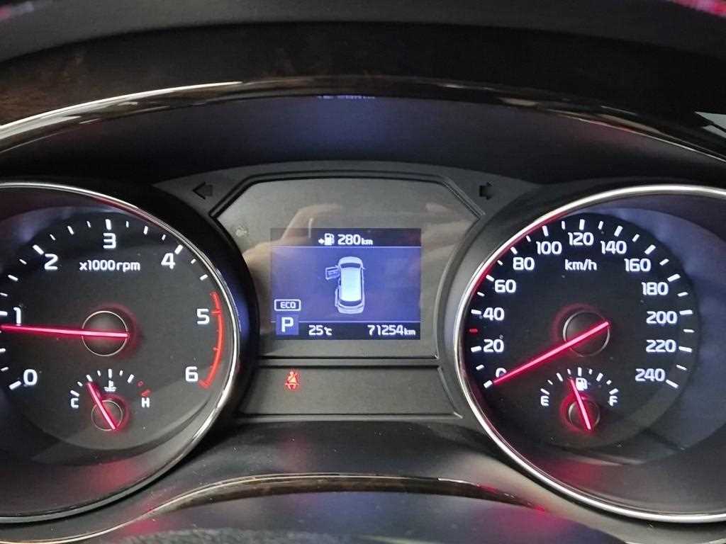 KIA Carnival - Vista 6