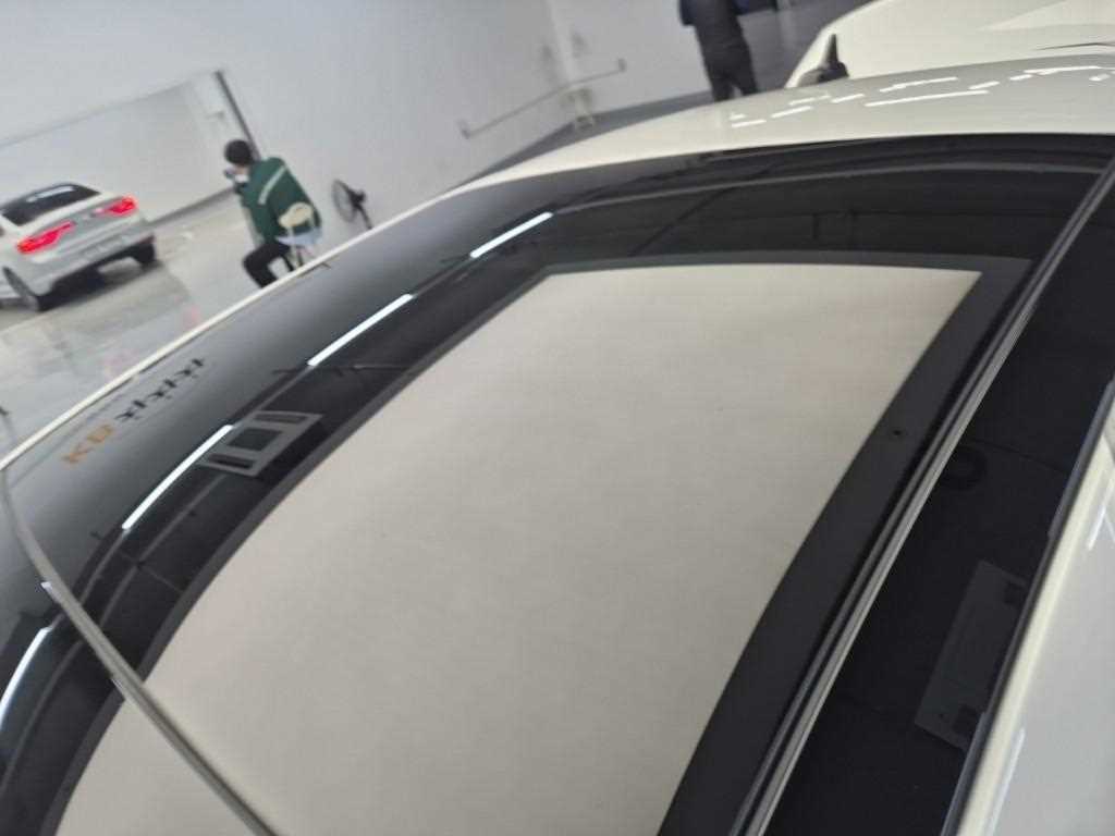 Volkswagen Passat 2021 Blanco - Importación desde Corea - HF Imports Iquique - Foto 13