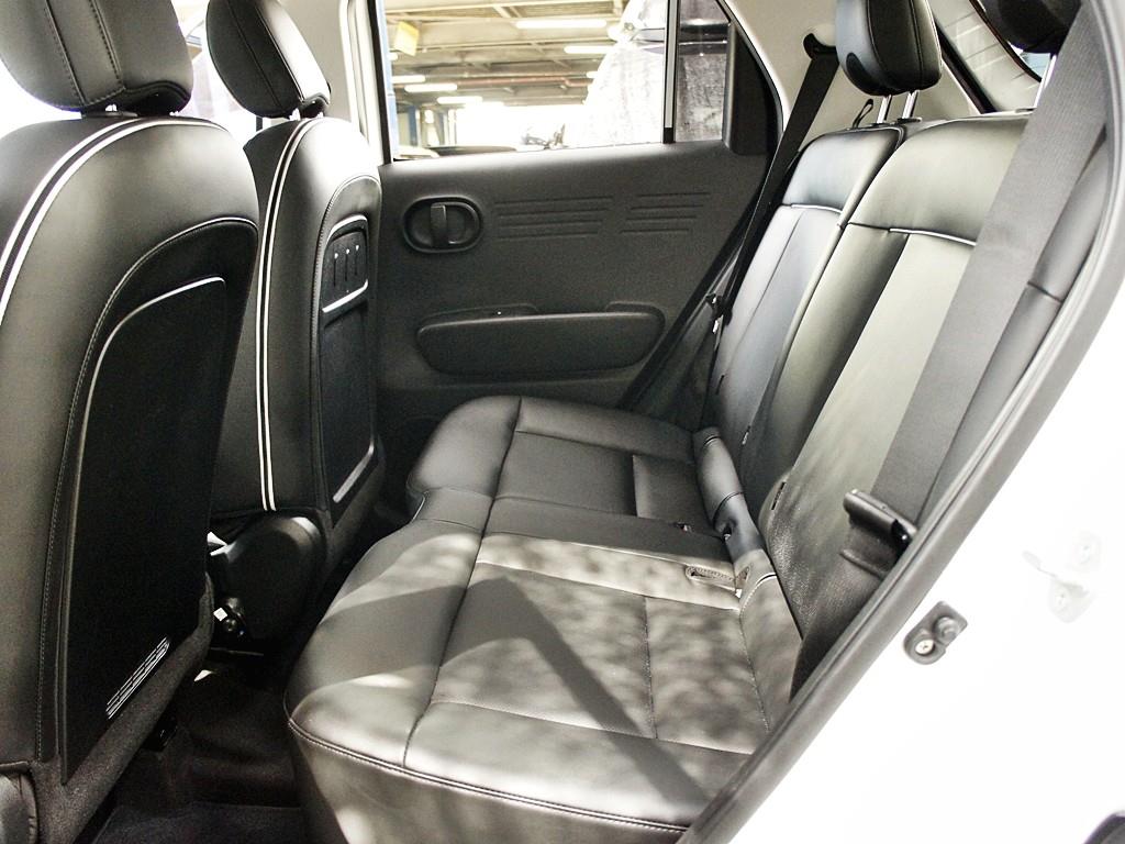 HYUNDAI Casper - Vista 10