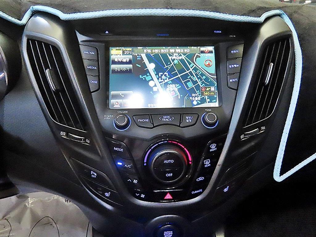 HYUNDAI Veloster - Vista 11