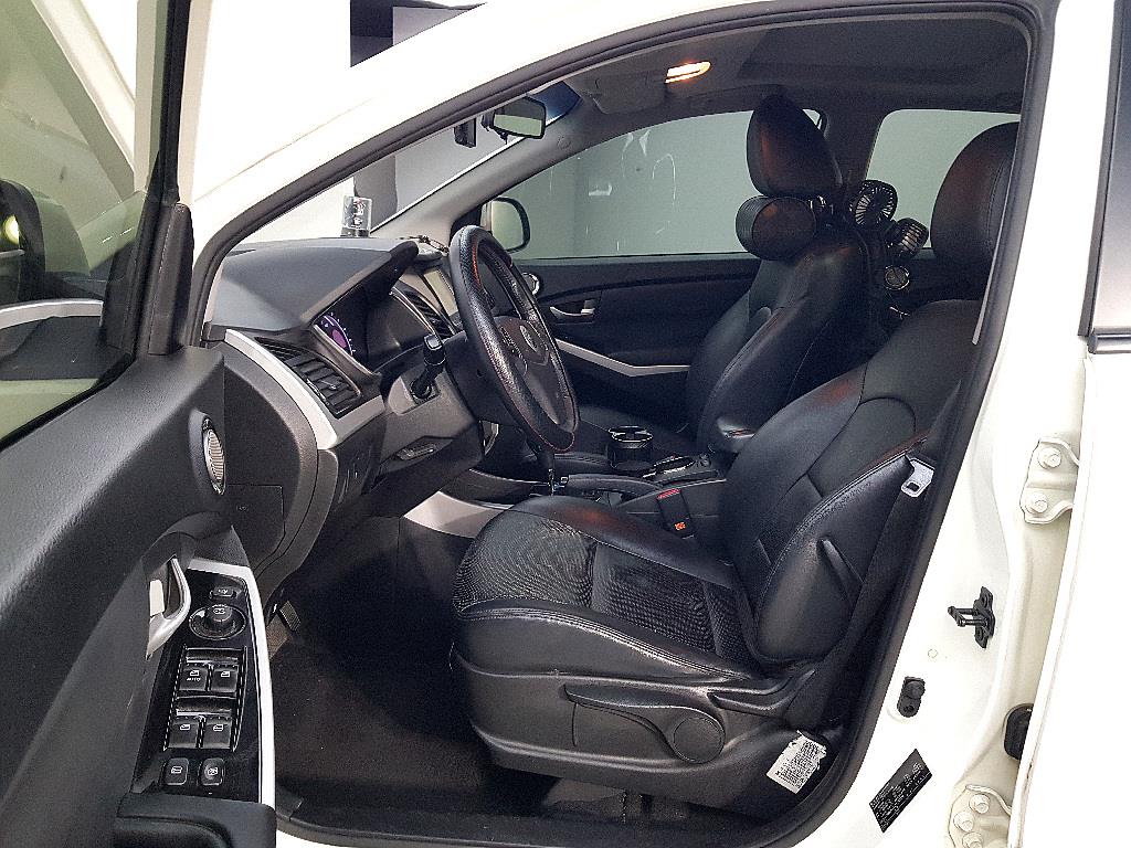Ssangyong Korando - Vista 8