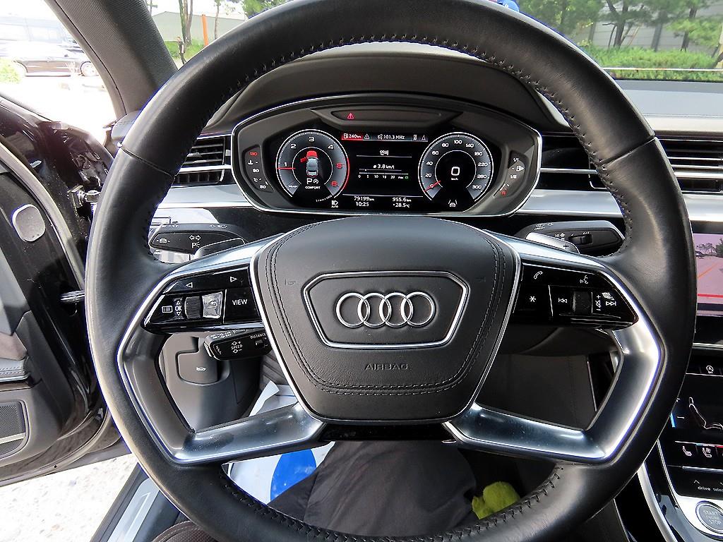 Audi A8 - Vista 8