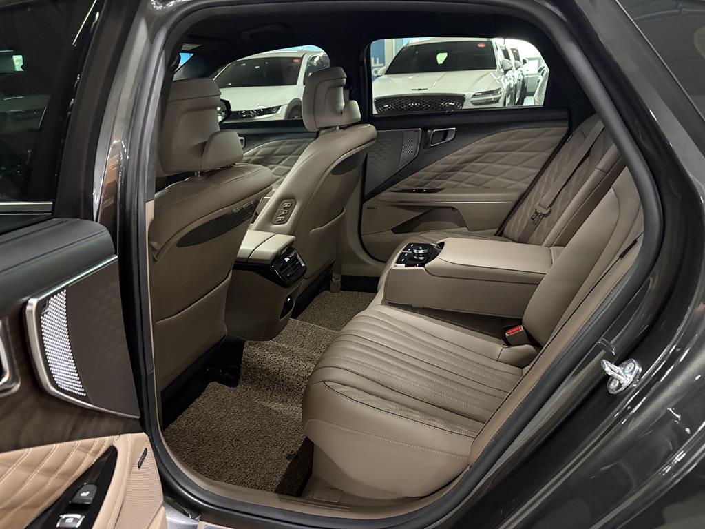 KIA K8 - Vista 11