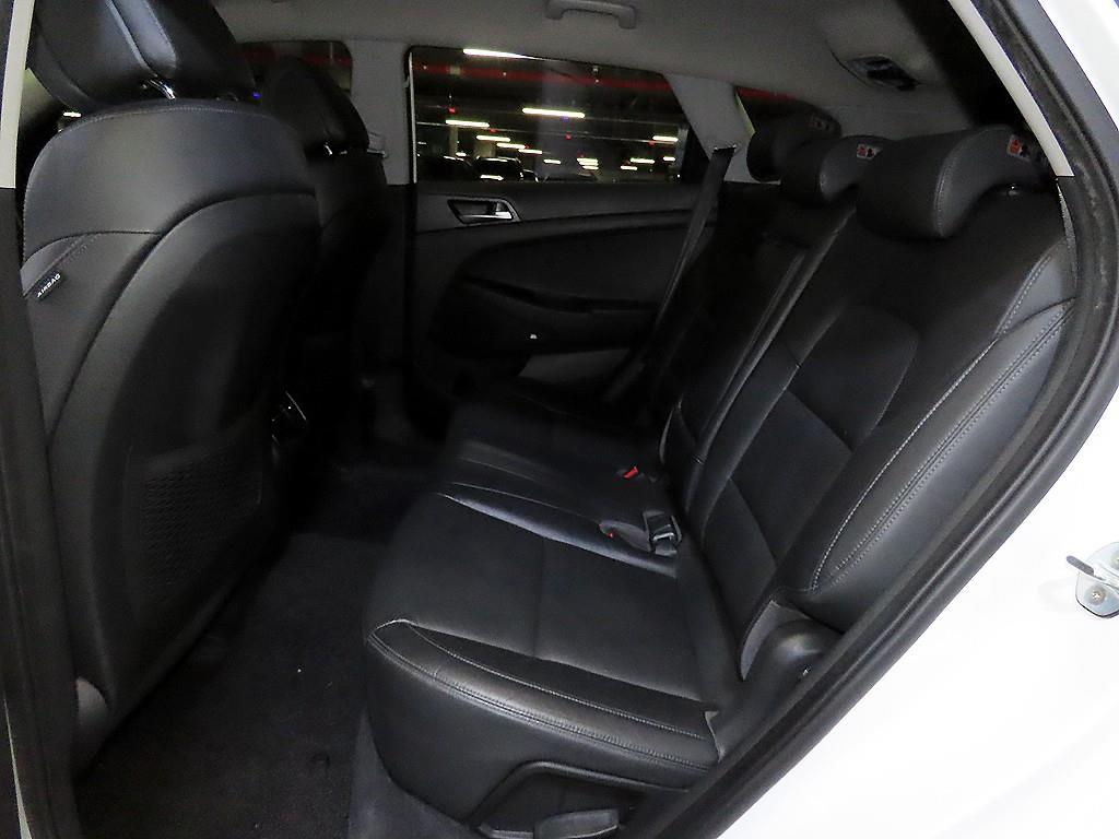 HYUNDAI Tucson - Vista 7