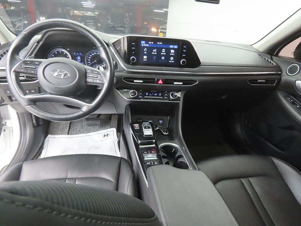 HYUNDAI Sonata - Vista 7