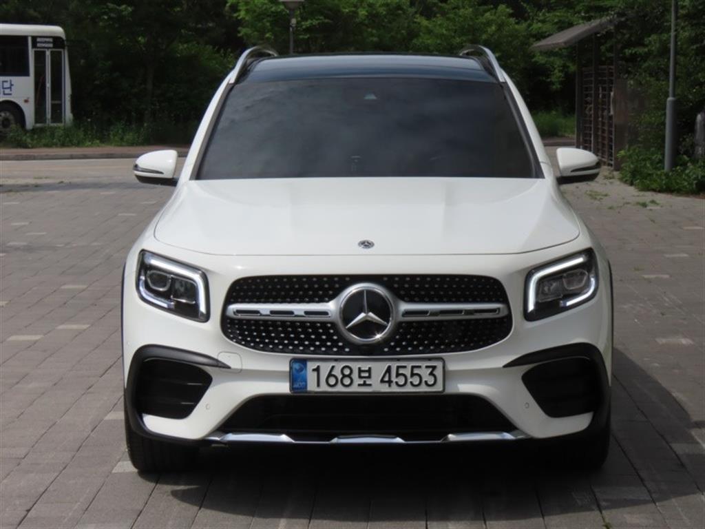 Mercedes Benz GLB Class 2021 Blanco - Importación desde Corea - HF Imports Iquique - Foto 1
