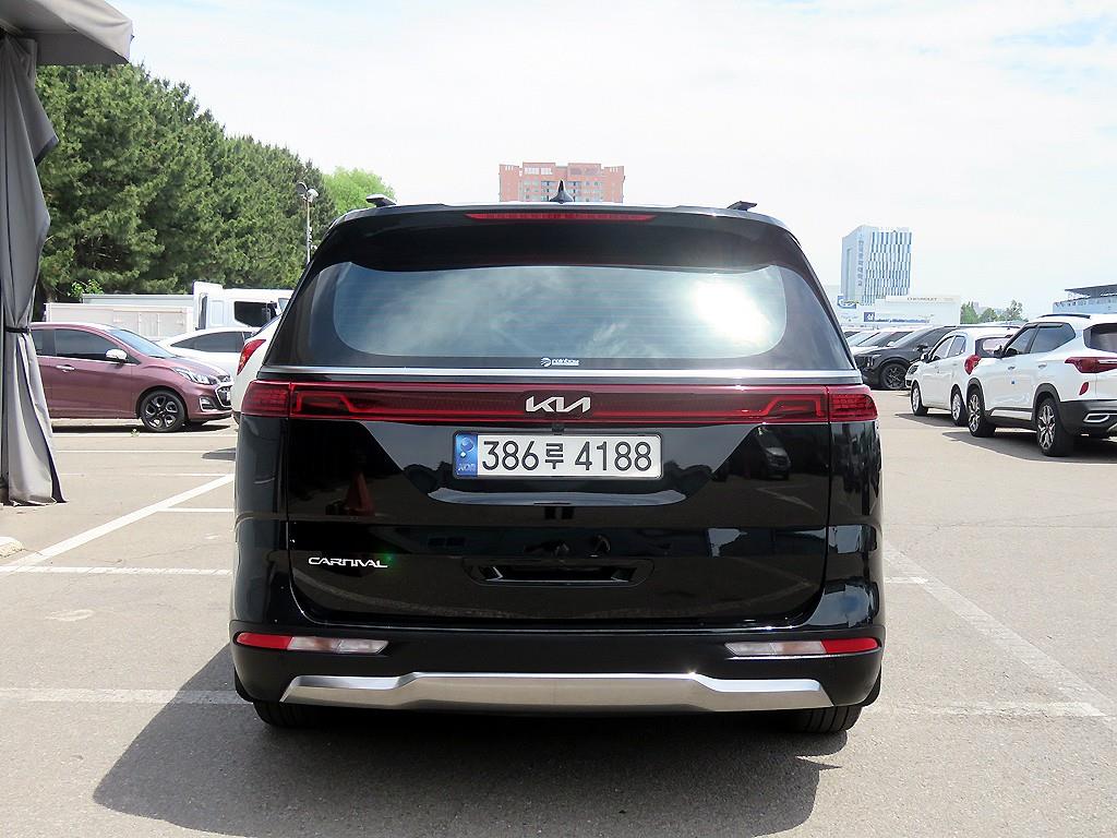KIA Carnival - Vista 3