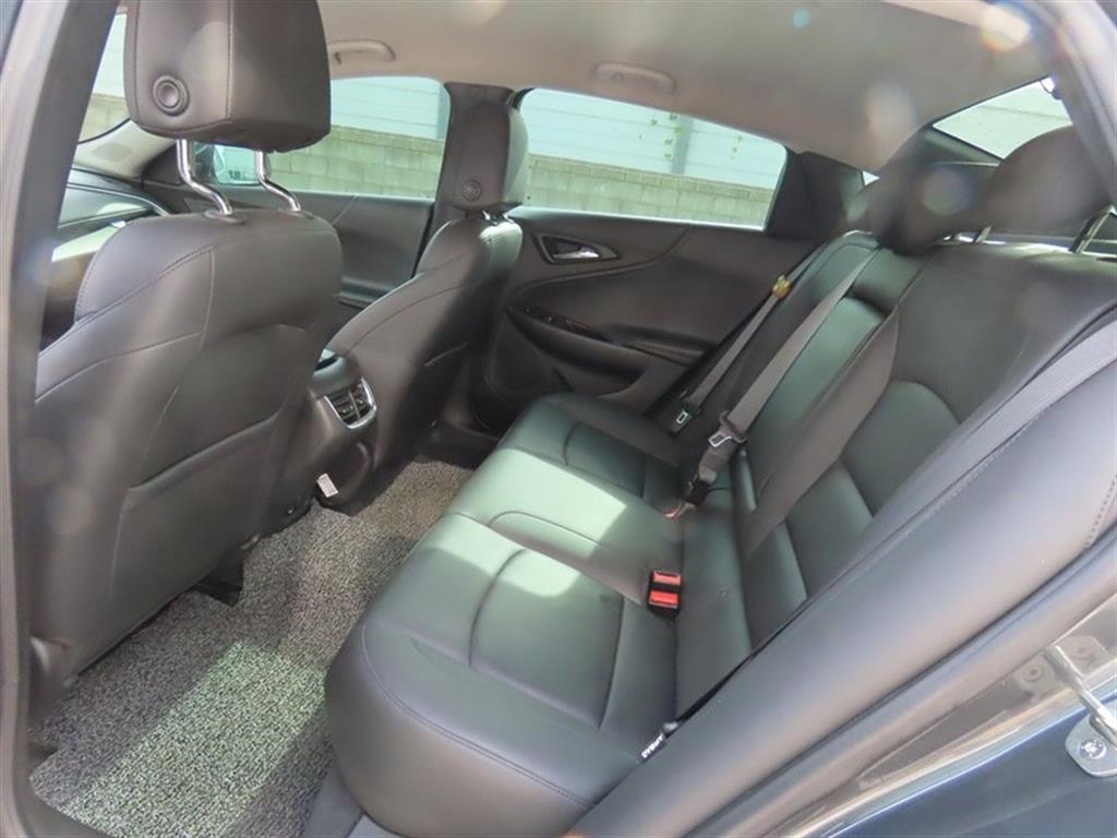 Chevrolet Malibu 2017 Gris - Importación desde Corea - HF Imports Iquique - Foto 7