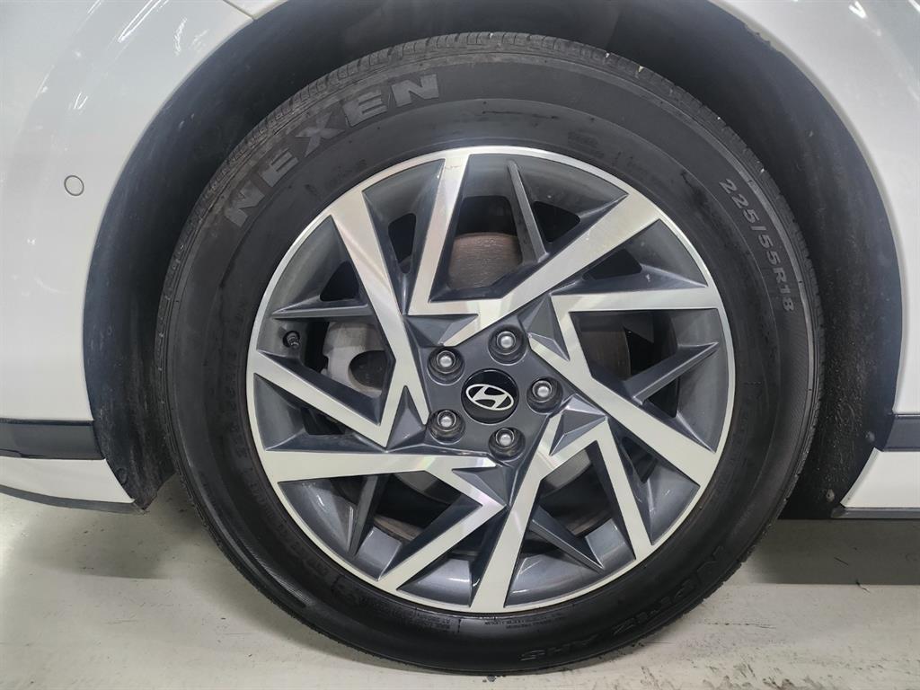 HYUNDAI Grandeur - Vista 5