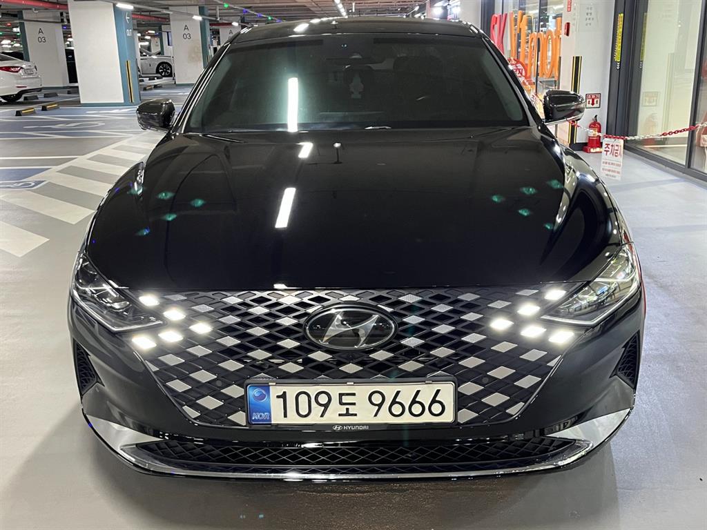 HYUNDAI Grandeur - Vista 2