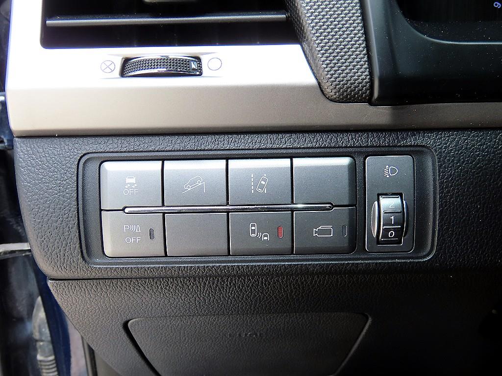 Ssangyong Rexton - Vista 12