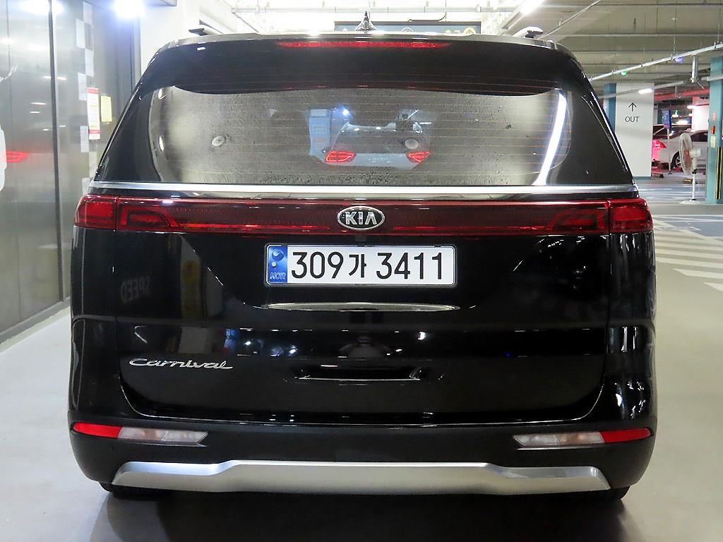 KIA Carnival - Vista 4