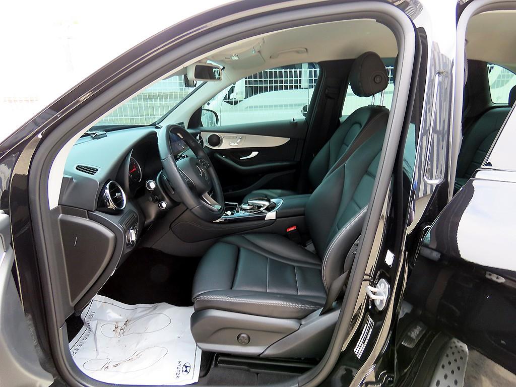 Mercedes Benz GLC Class - Vista 5