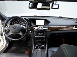 Mercedes Benz E class - Vista 10
