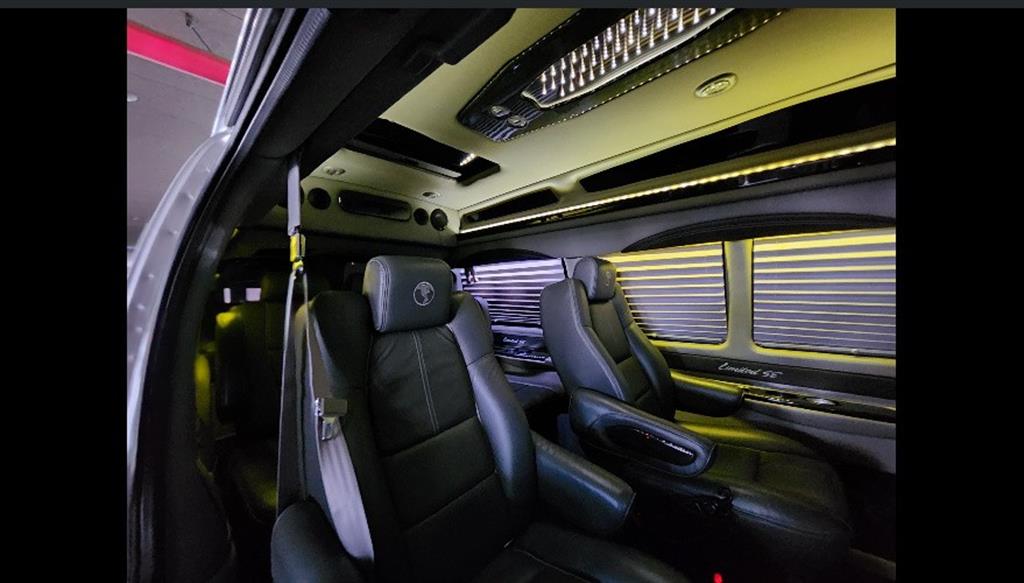 Chevrolet Express van - Vista 11