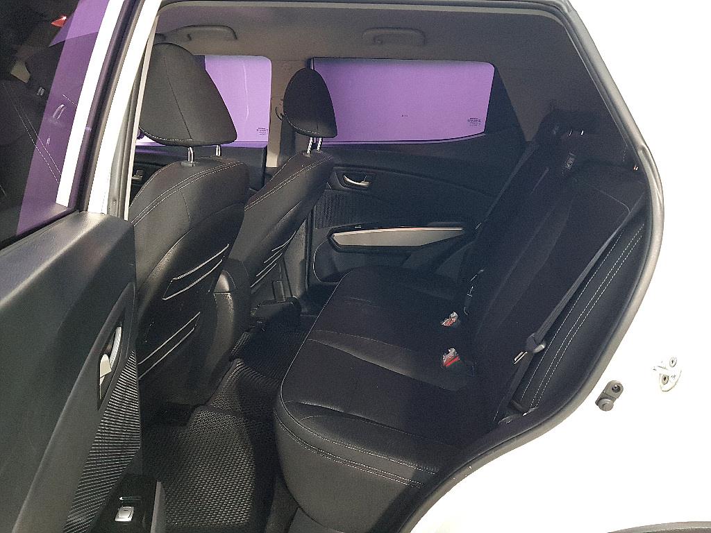 Ssangyong Tivoli - Vista 9