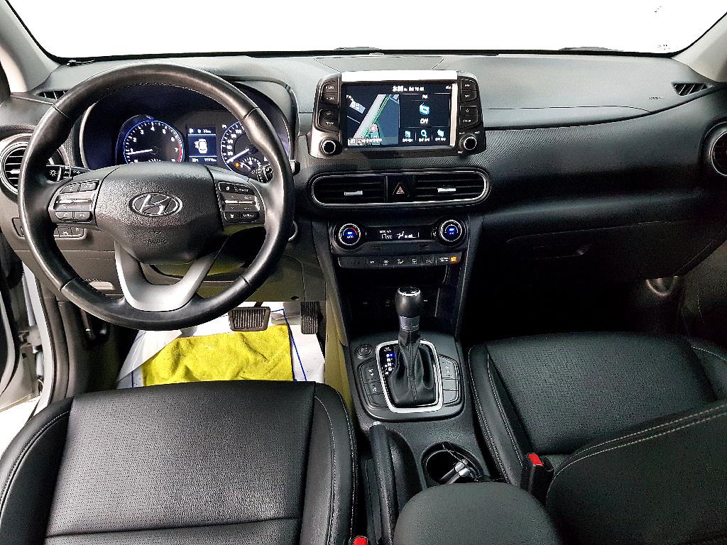HYUNDAI Kona - Vista 5