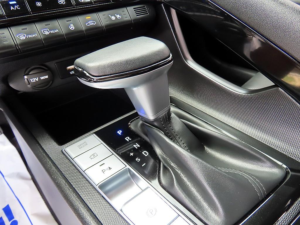 HYUNDAI Avante - Vista 11