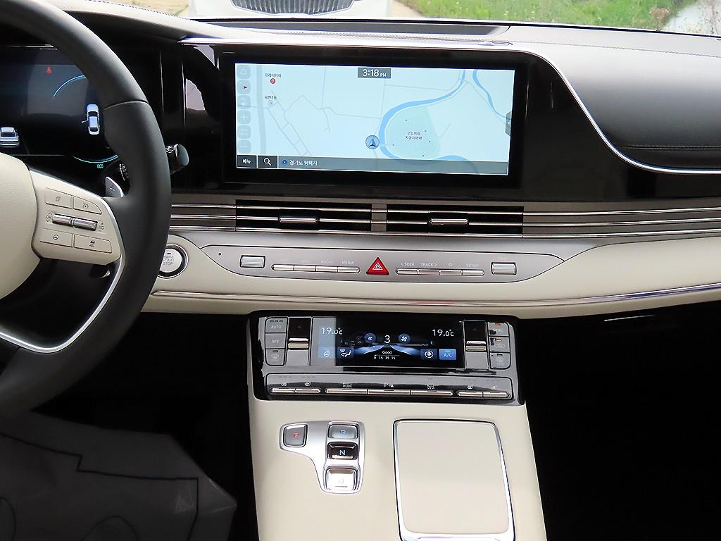 HYUNDAI Grandeur - Vista 10