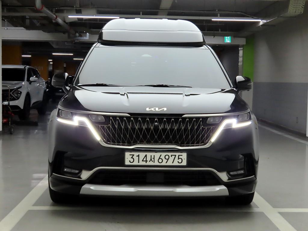 KIA Carnival 2023 Negro - Importación desde Corea - HF Imports Iquique - Foto 1