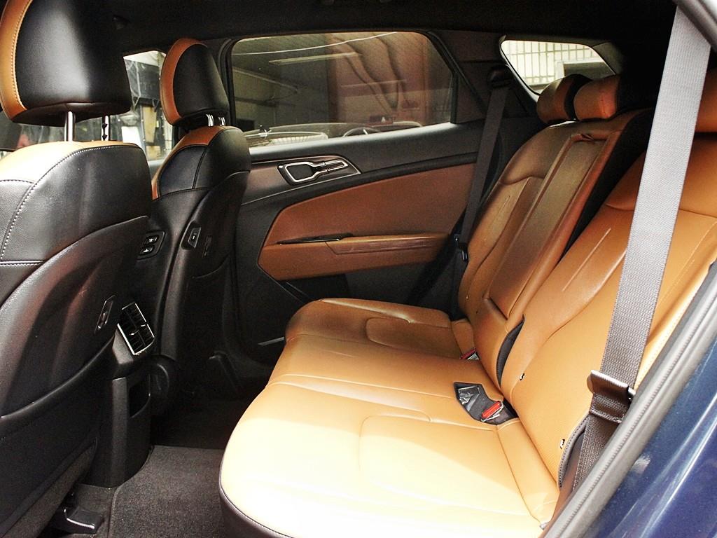 KIA Sportage - Vista 11