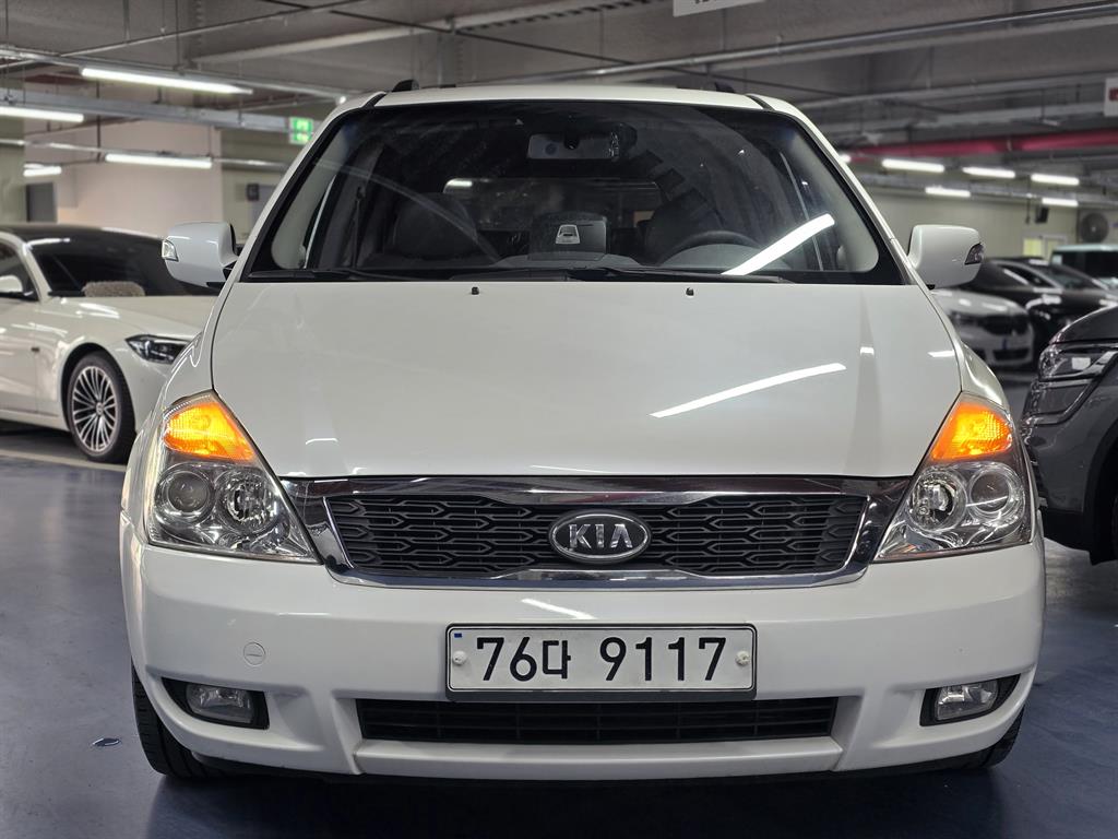 KIA Carnival - Vista 3