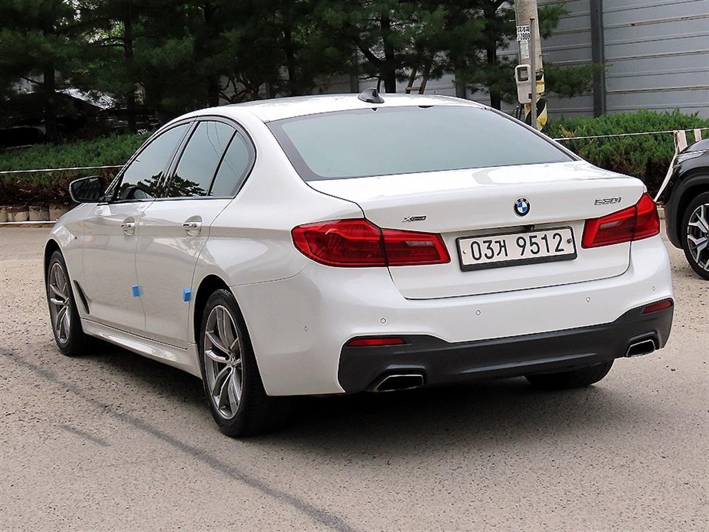 BMW 5 Series - Vista 3
