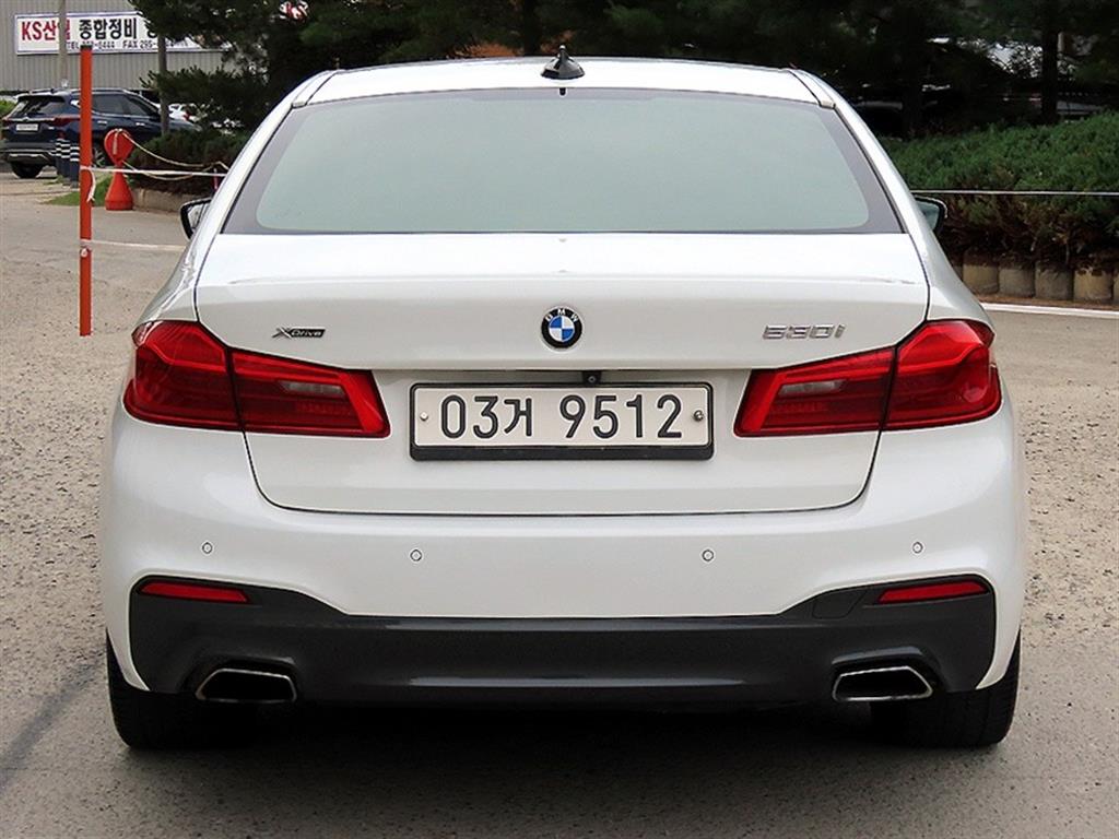 BMW 5 Series - Vista 4