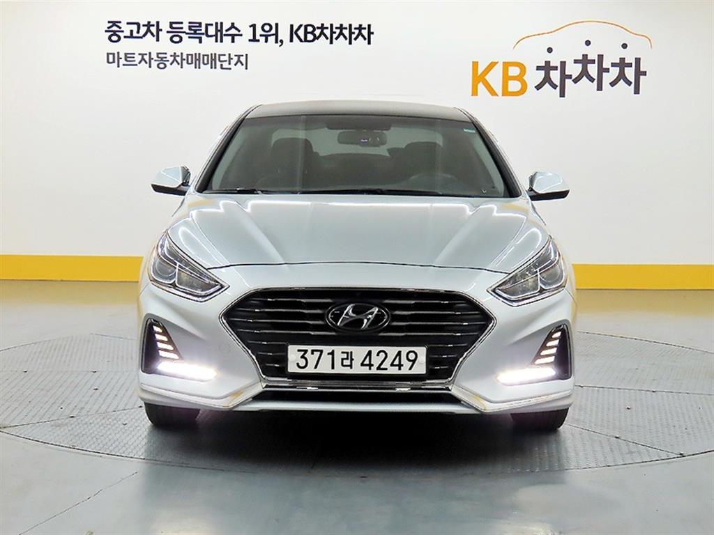 HYUNDAI Sonata 2018 Plateado - Importación desde Corea - HF Imports Iquique - Foto 1