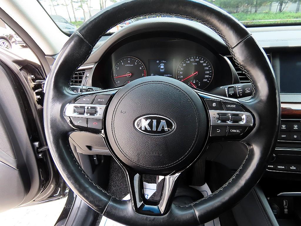 KIA K7 - Vista 8