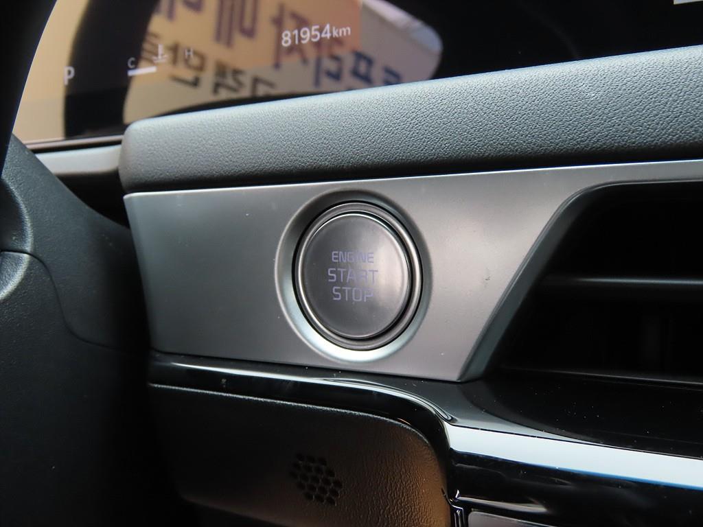 KIA K8 - Vista 12