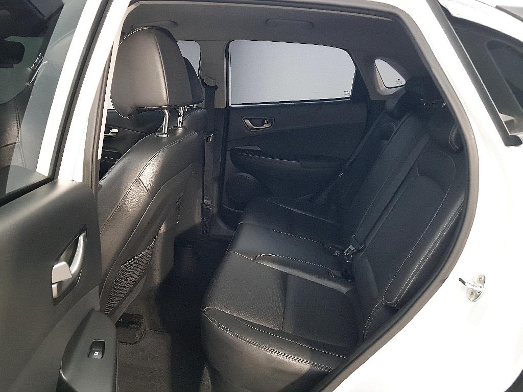 HYUNDAI Kona - Vista 9