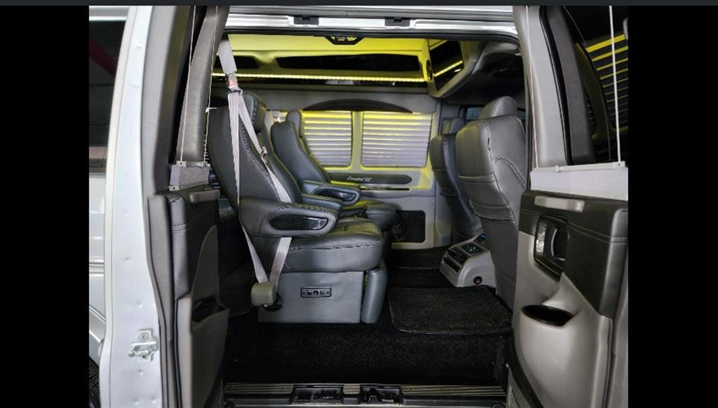 Chevrolet Express van 2017 Plateado - Importación desde Corea - HF Imports Iquique - Foto 13
