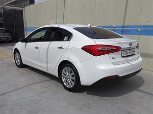 KIA K3 - Vista 8