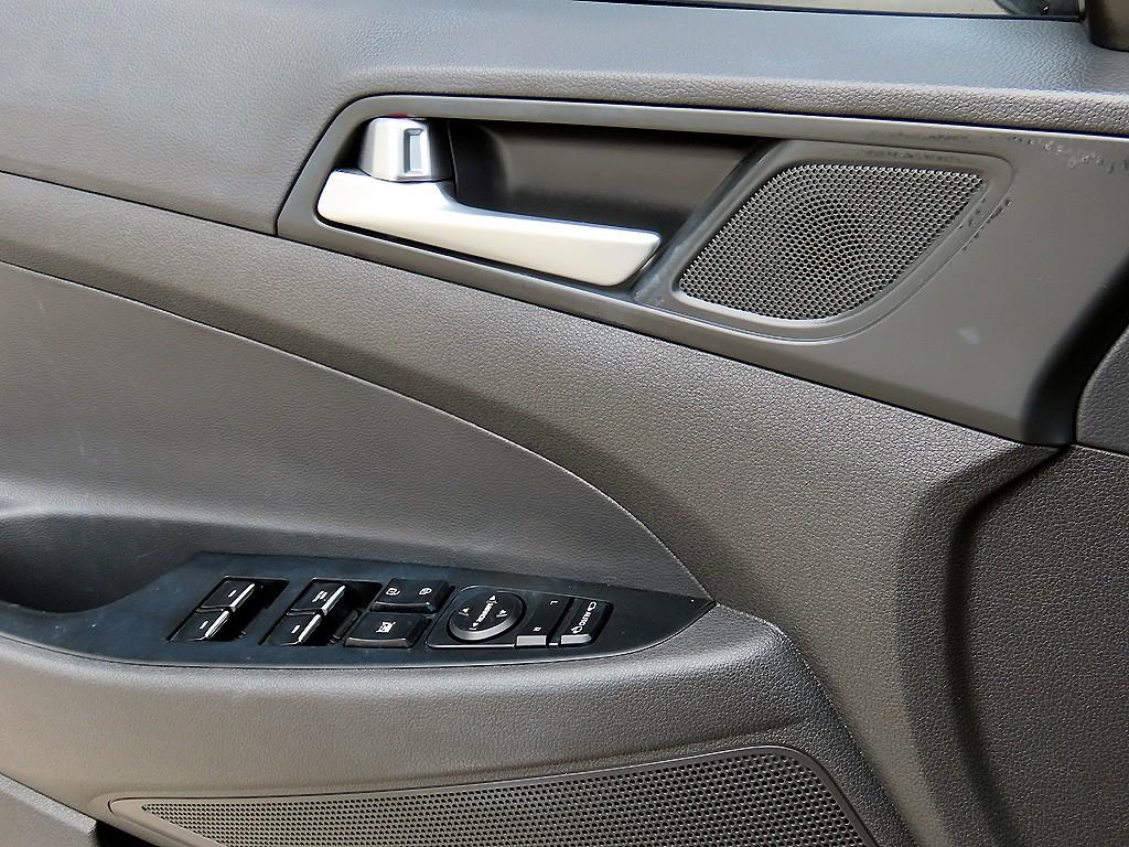 HYUNDAI Tucson - Vista 11