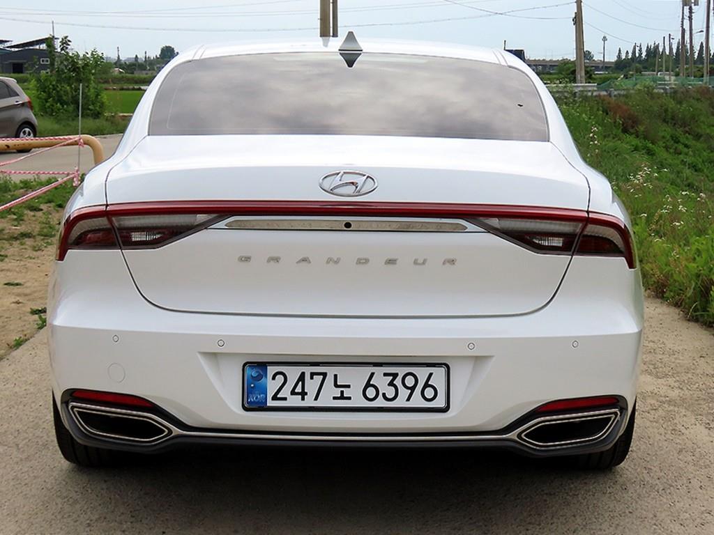 HYUNDAI Grandeur - Vista 4