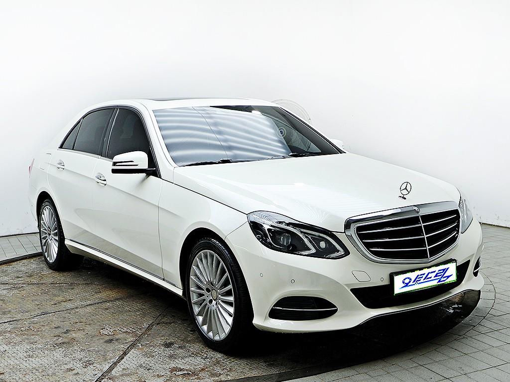 Mercedes Benz E class - Vista 3