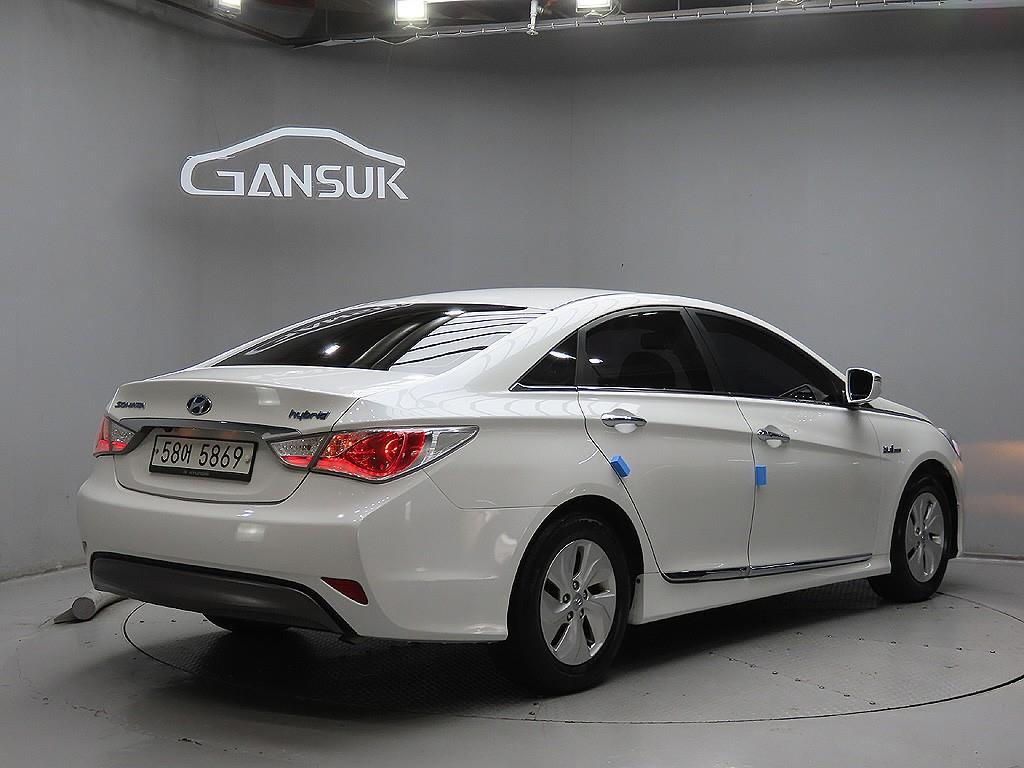 HYUNDAI Sonata - Vista 7