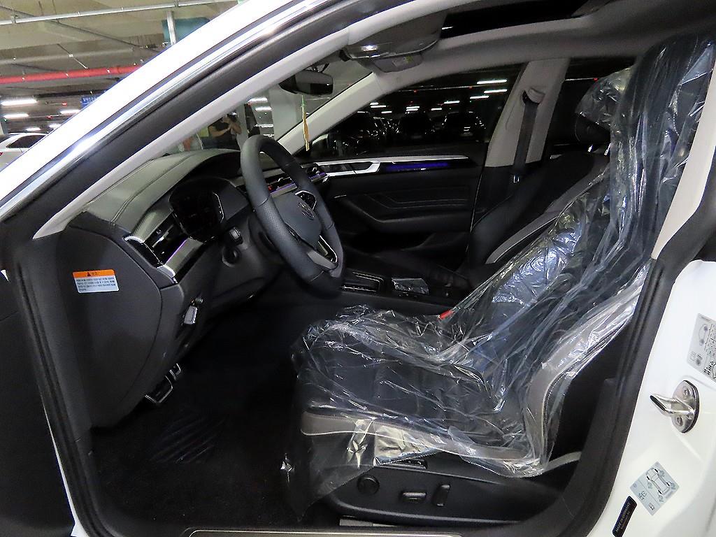 Volkswagen Arteon - Vista 6