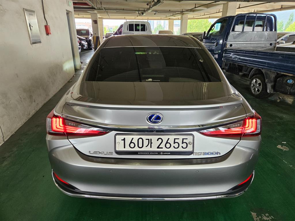 Lexus ES - Vista 4