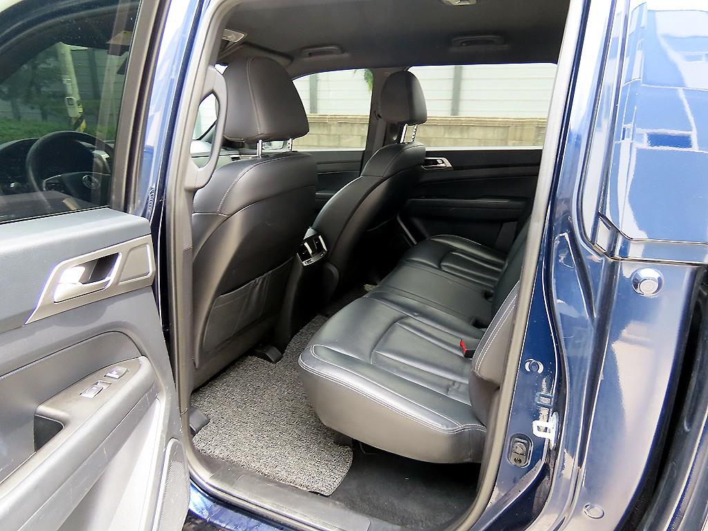 Ssangyong Rexton - Vista 6