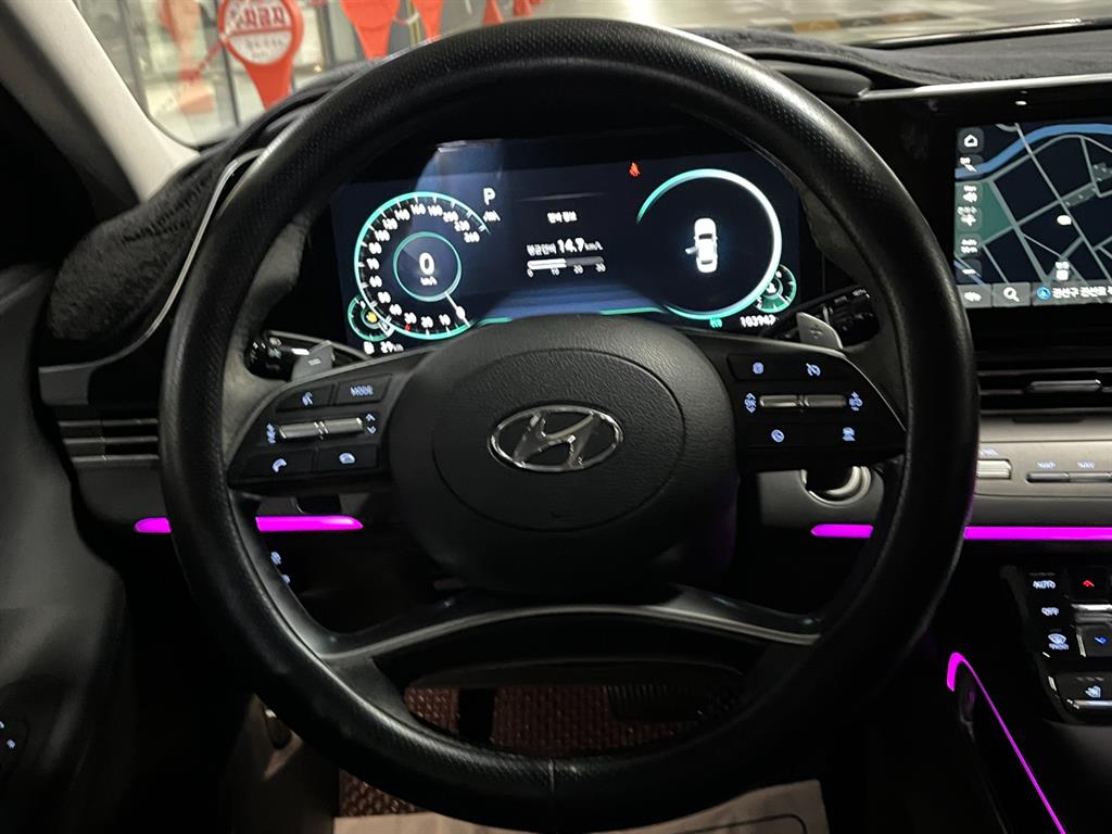 HYUNDAI Grandeur - Vista 11